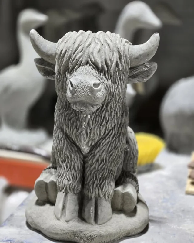 We are pleased to present our new collection of molds. They are so new that pricing information is not yet available. This collection includes a Highland cow, a turtle, a golden doodle, and a cat.