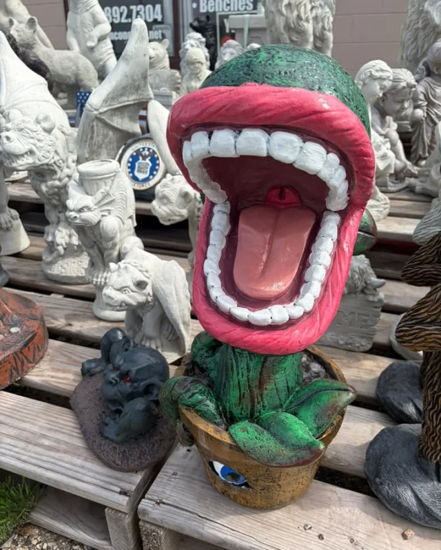 Looking for a piece of artwork that's carefully painted or even just plain with no paint? We here at Lion Concrete know how to make statues that fit YOUR needs. Name it and we can do it! Come and stop by to check out the giant variety we have!