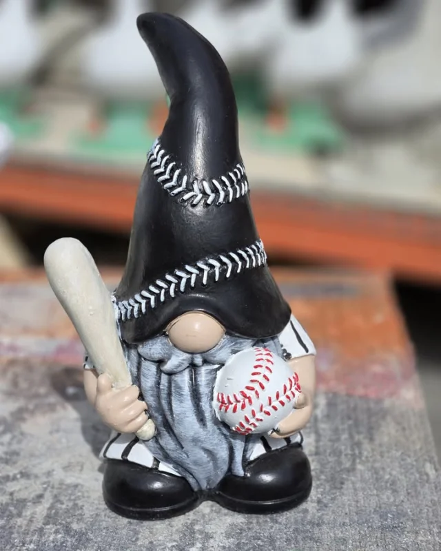 Show your support and let’s help the Chicago White Sox make it to the end! We still have 3 goose outfits available for immediate purchase, and our sport gnomes are made to order. #ChicagoWhiteSox #Baseball #Gnome #Outfit ⚾️🦢✨